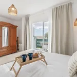 Διαμέρισμα Sunlit Modern