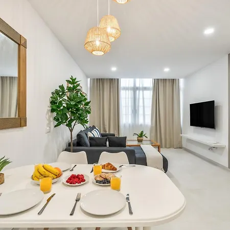 Sunlit Modern * Arona (Tenerife)